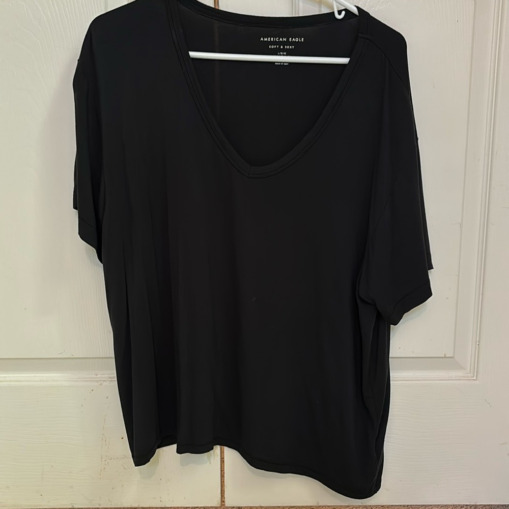 American Eagle soft and sexy, V neck tee, black, large